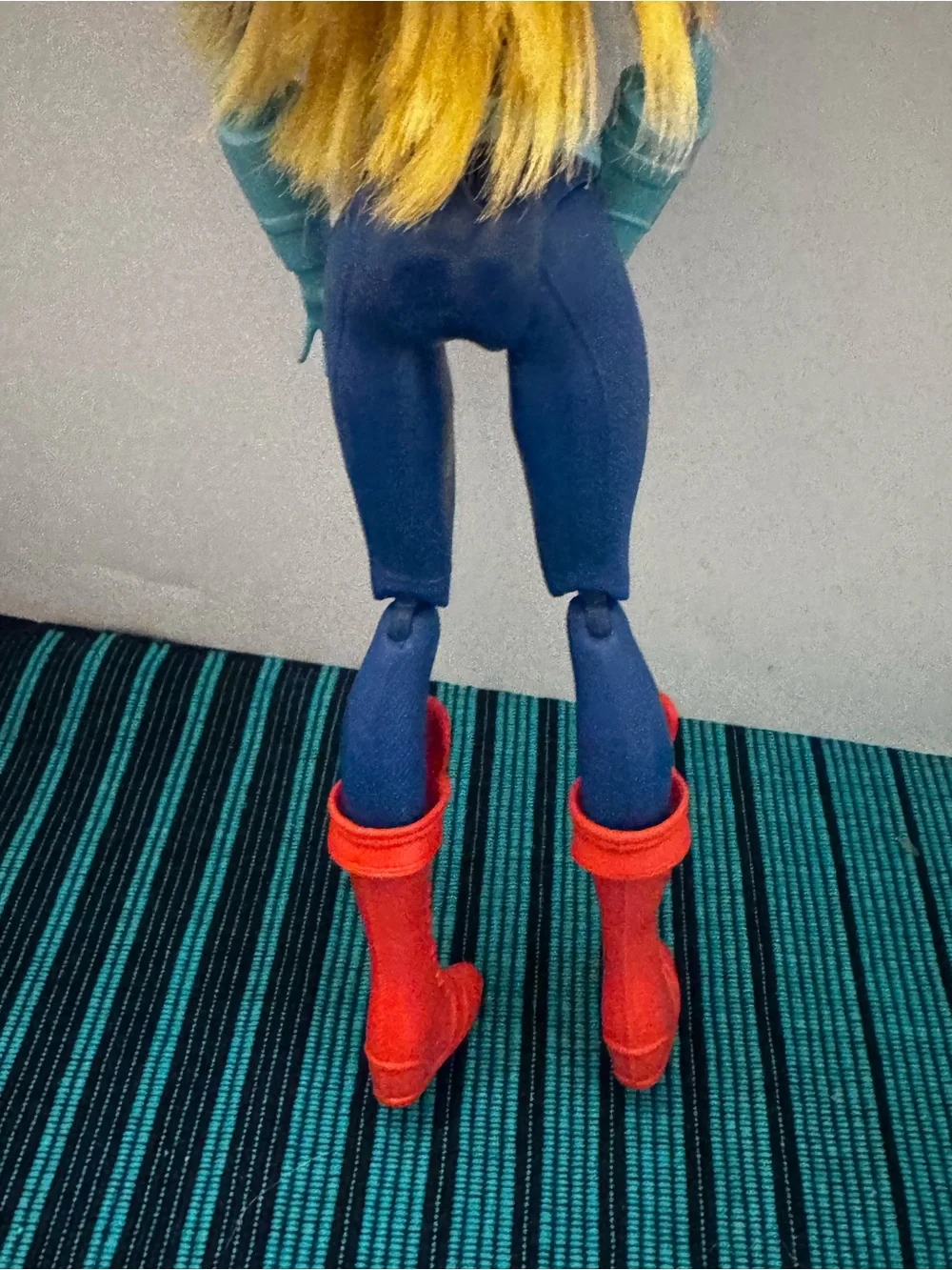 Mattel DC Super Hero Girls Mission Gear Supergirl Doll DC Comics